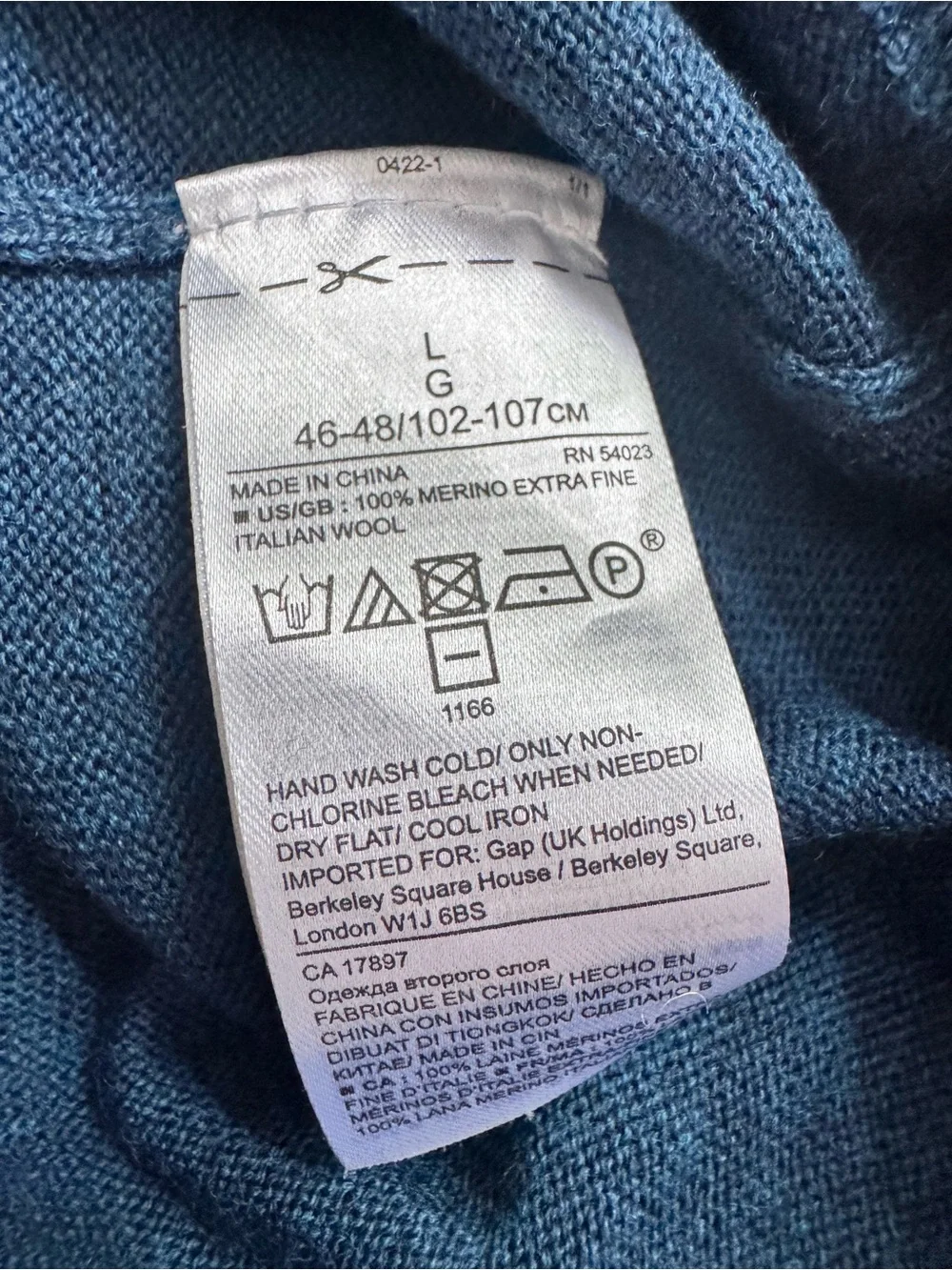 Banana Republic Marino Wool Italian Baruffa Yarn • Men’s Large Sweater